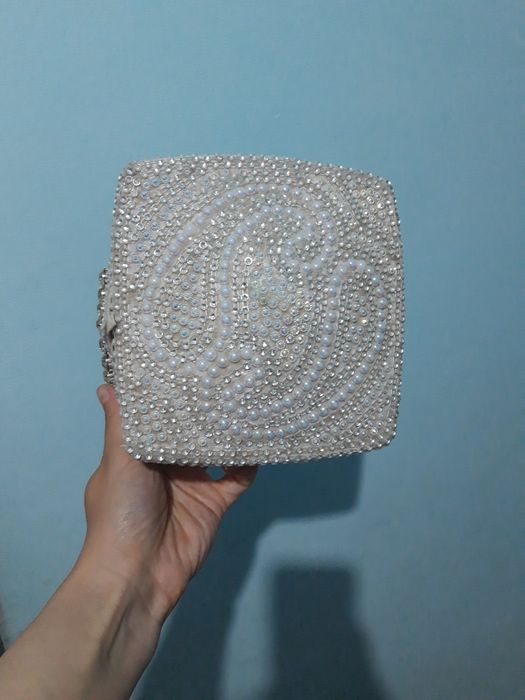 Kelinchaklar uchun bosh kiyim