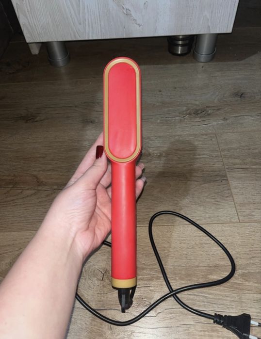 Placa de par, caldura minima nu dauneaza firul de par