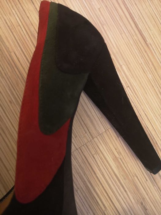 Pantofi piele naturala / intoarsa, negri, toc, marimea 39-40