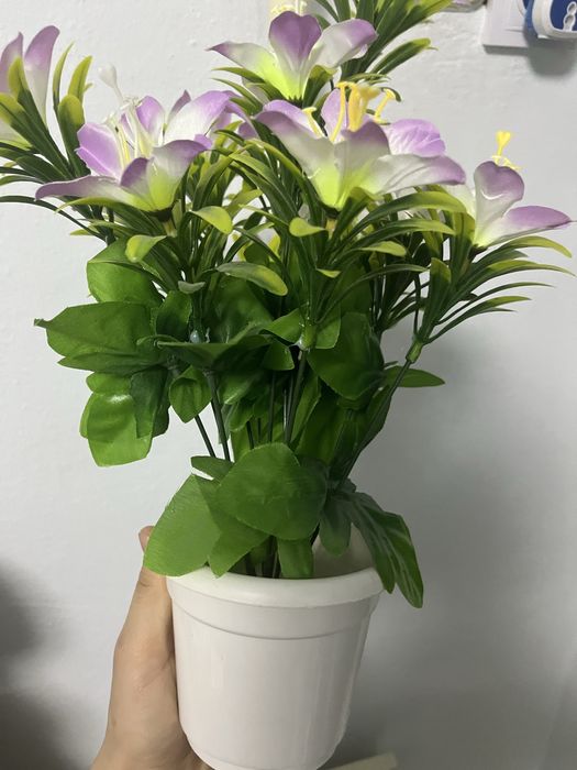 Ускуственный цветок