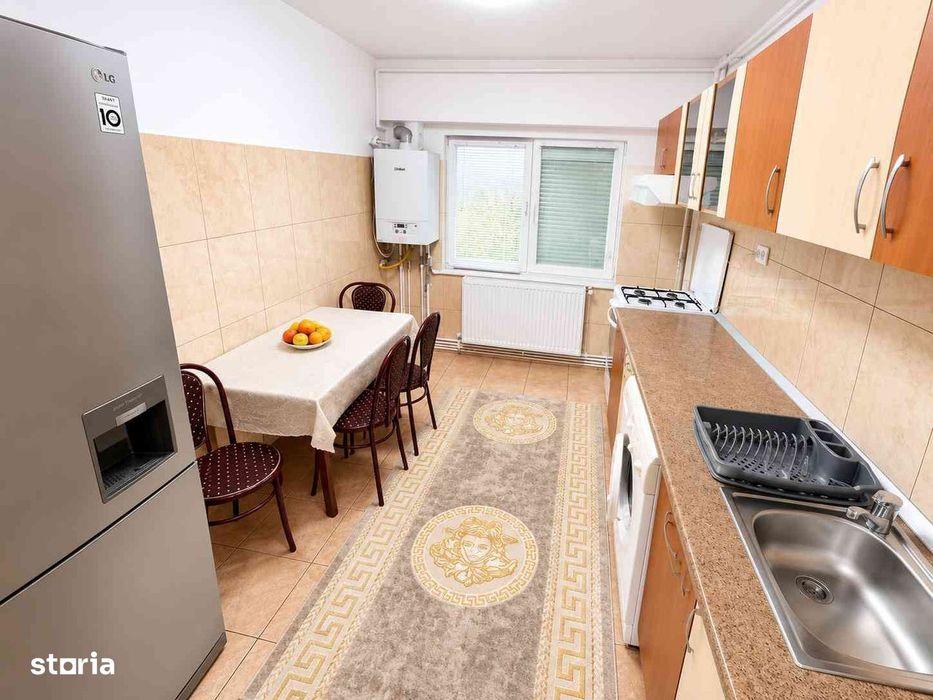 Inchiriez apartament 3 camere