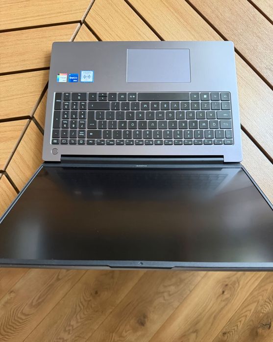 Laptop Huawei MateBook D16