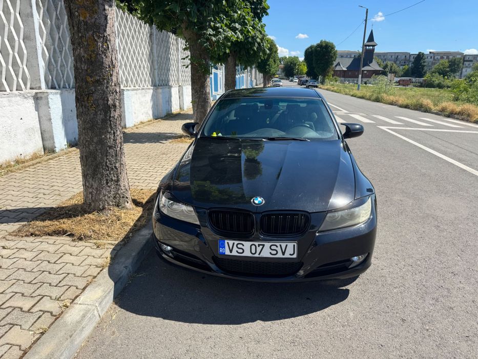 BMW 3 Series 2011