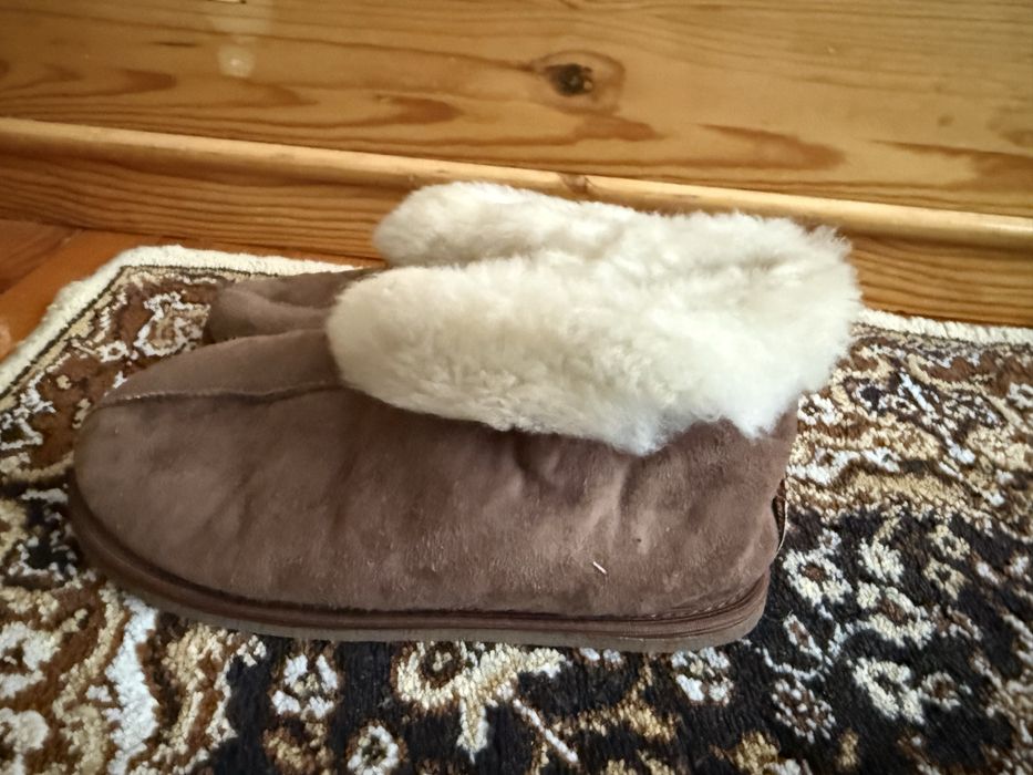 Пантофи размер подметка 24 (37 размер)