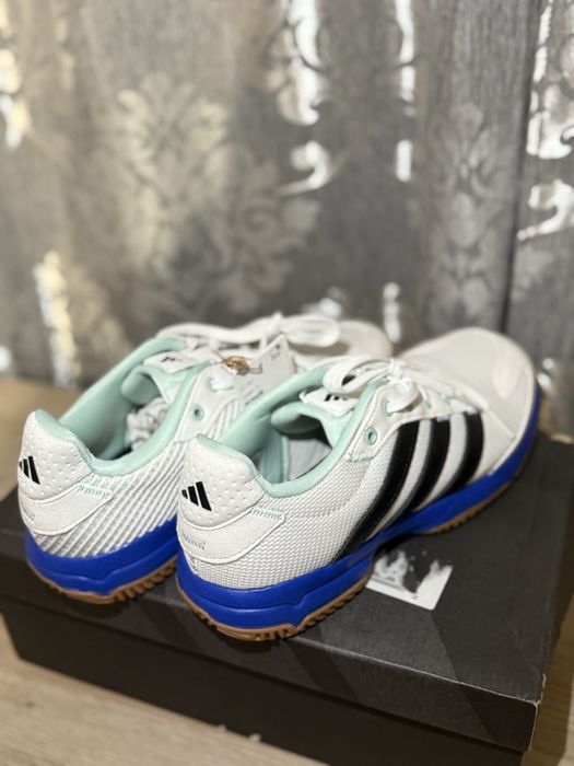 Adidas Stabil Jr.