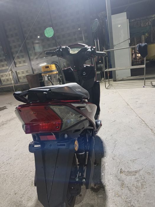 Kymco elektr skuter sotiladi
