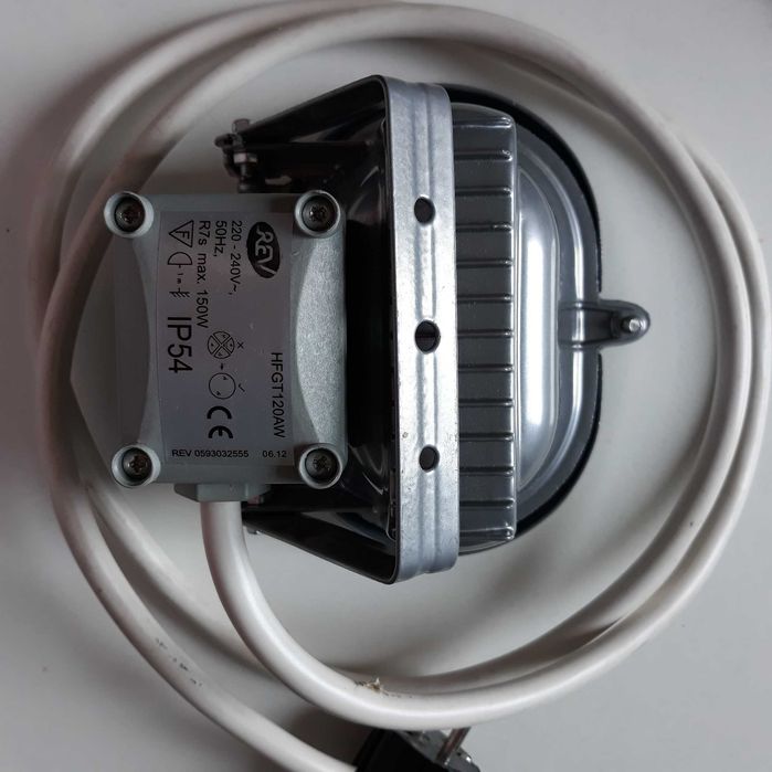 lampa ip54 firma REV