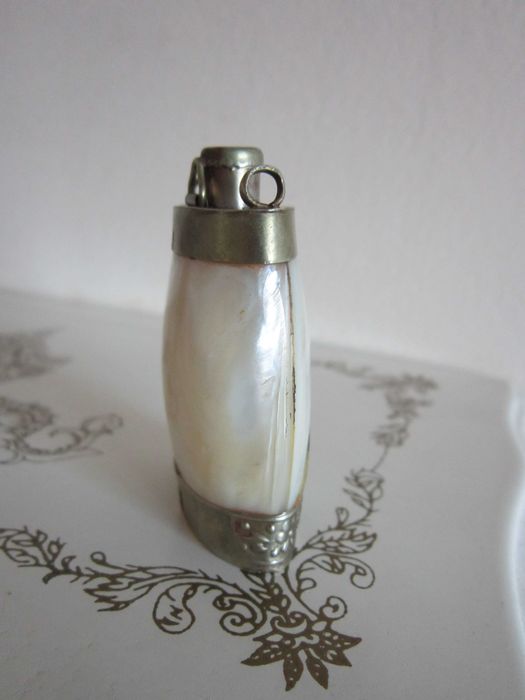 cadou rar Antic Victorian Mother of pearl Sticlă parfum handmade 1920