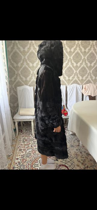 Продам норковую шубу черный брилиант