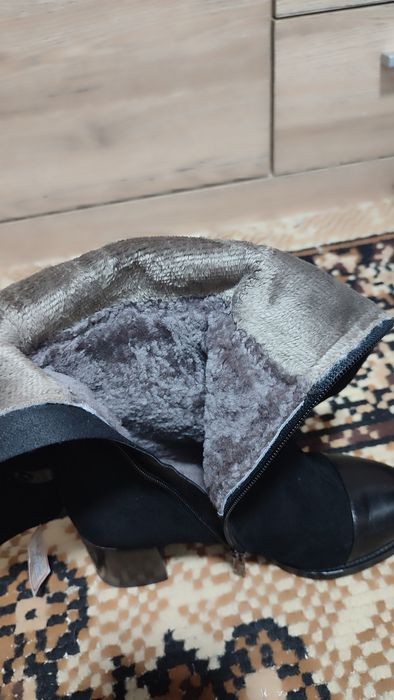 Сапоги женские. .