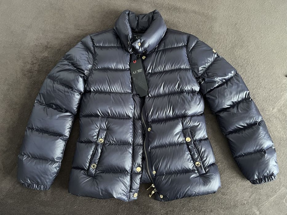 Haina dama puf Armani marimea M-L