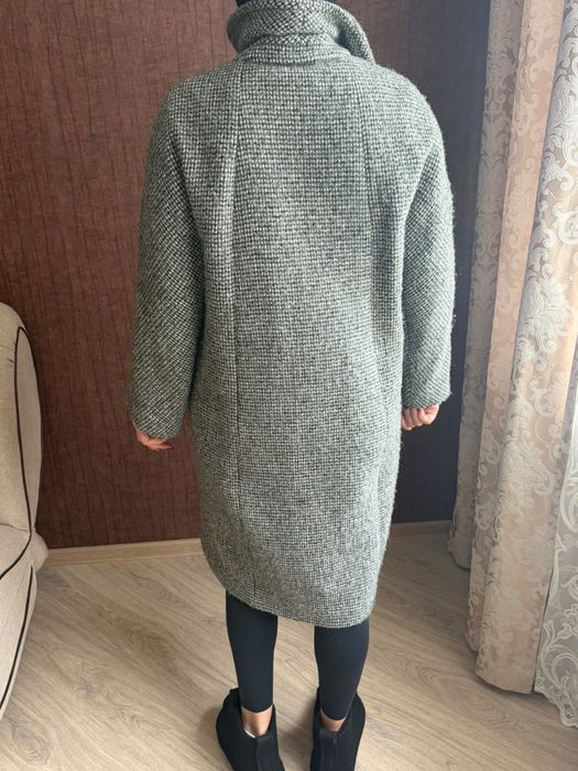 Пальто теплое из шерсти