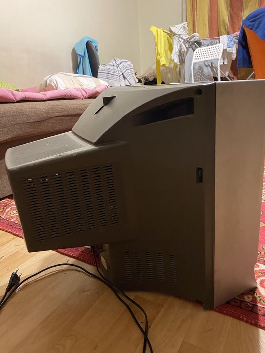 Продаю телевизор б/у Panasonic Две штуки