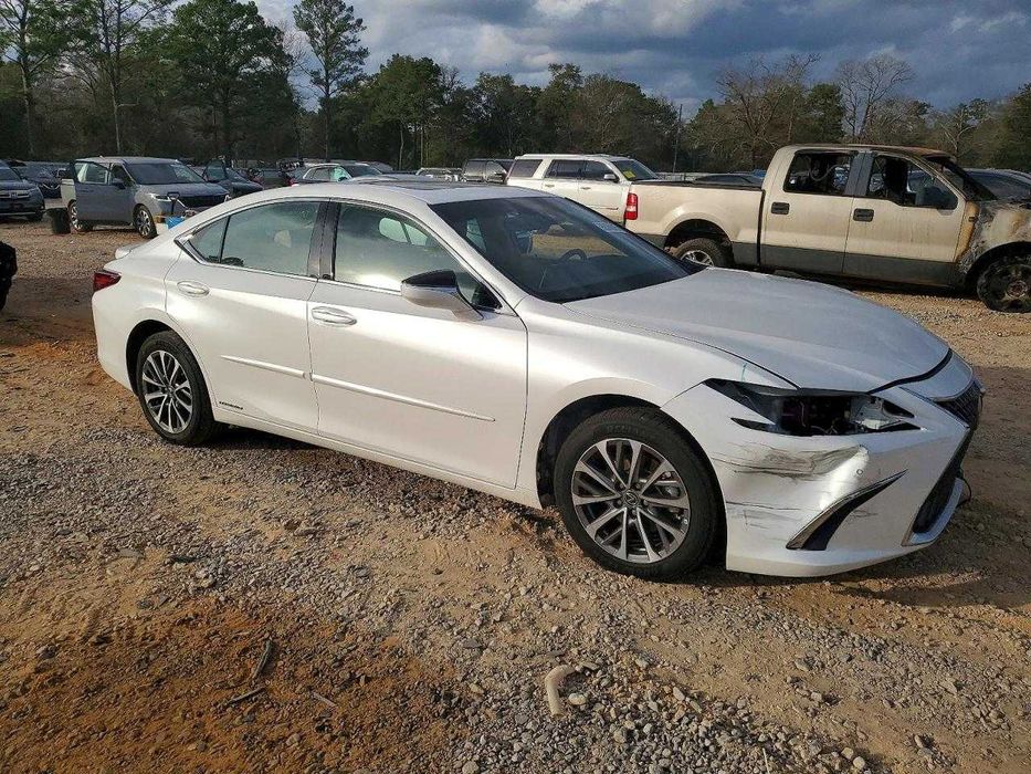 Dezmembrez / piese auto Lexus ES Hybrid