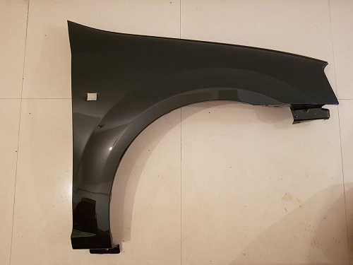 Aripa dreapta fata vopsita Dacia Logan VAN 04 -13 negru metalizat 676
