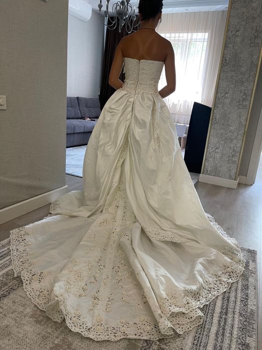 Шикарное Свадебное платье