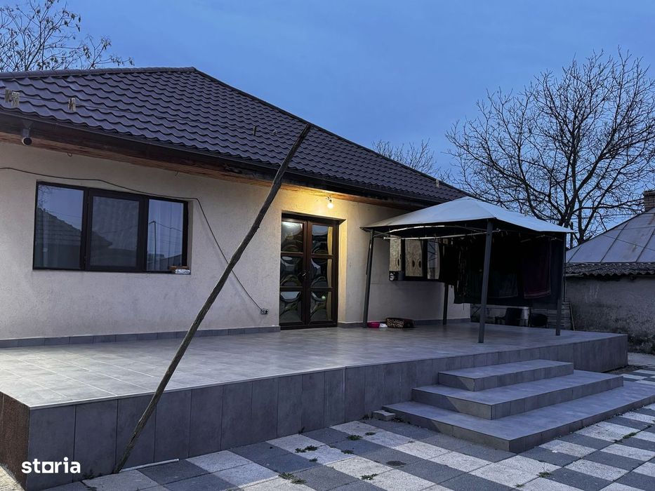 Casă la sol de vânzare în Murfatlar
