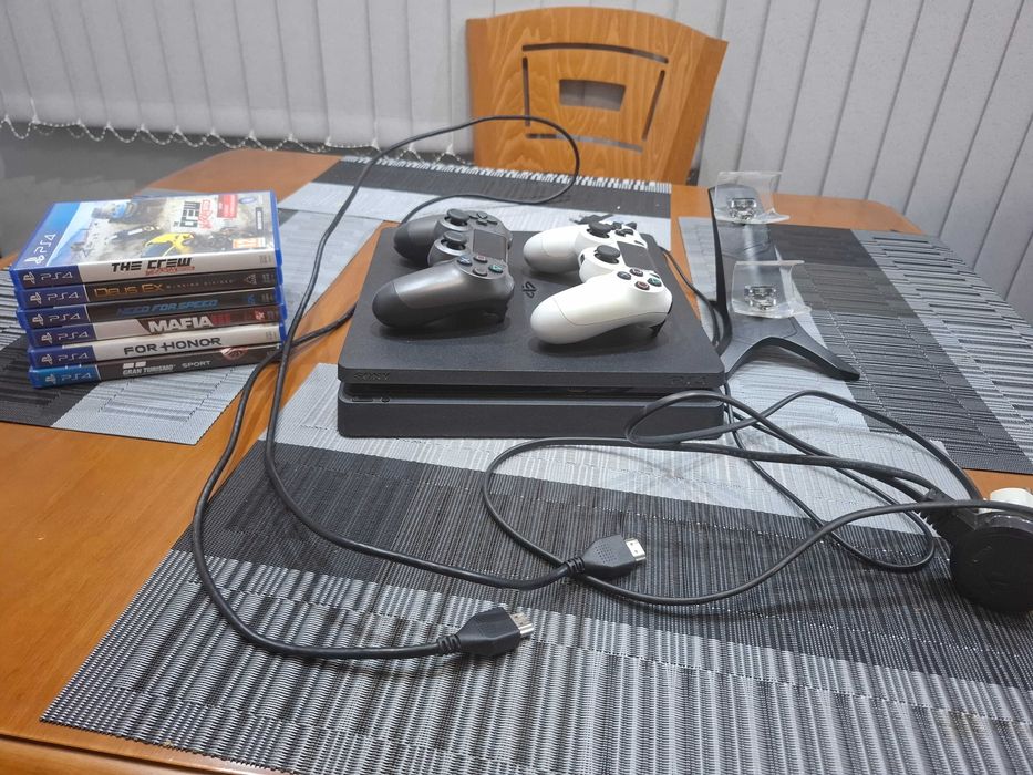 Playstation 4 Slim