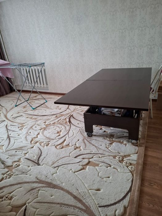 Стол трансформер на колёсиках