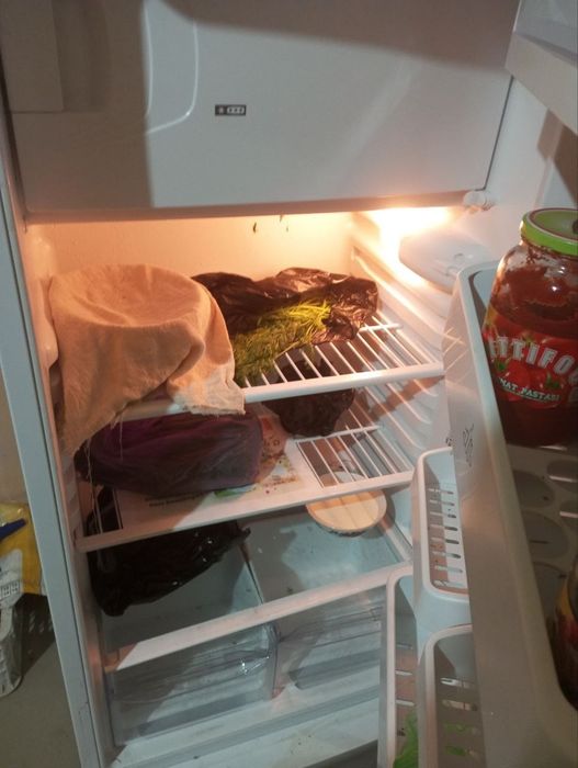 холоделник сотилади