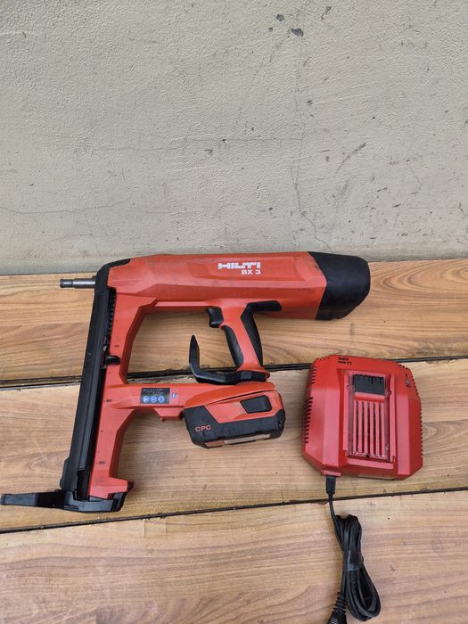 Pistol puscat cuie Hilti BX 3