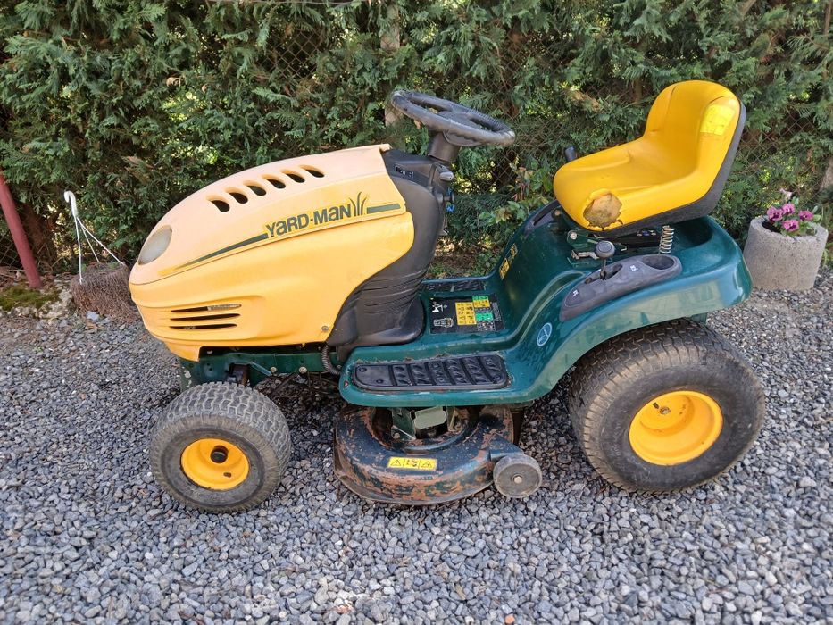 Tractoras gazon yard man 15 cp