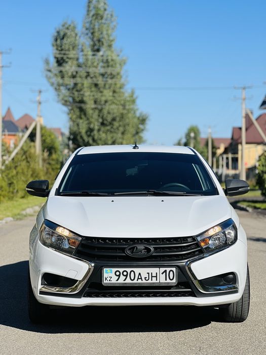 Lada Vesta 2020 года 1.6 Вариатор