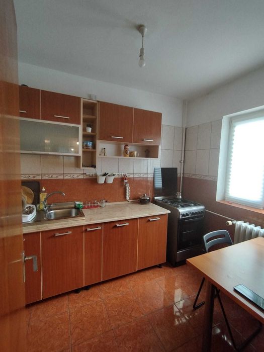 Apartament 3 camere | VALEA OLTULUI NR. 12 Sector 6 | Restaurant Damir