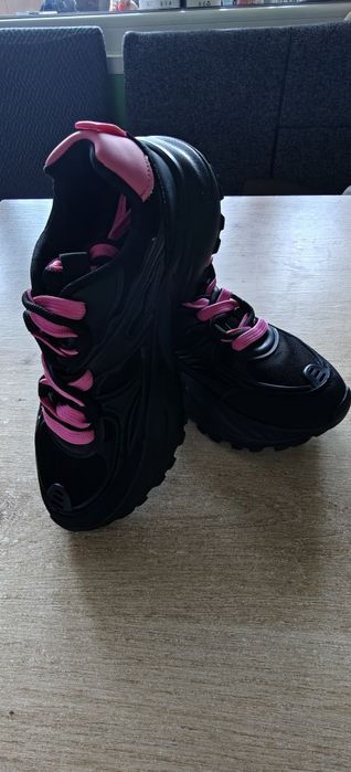 Страхотни дамски маратонки .Размер 38.Чисто нови.