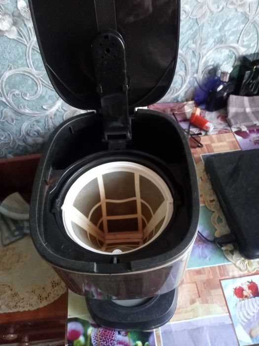 Продам кофеварка