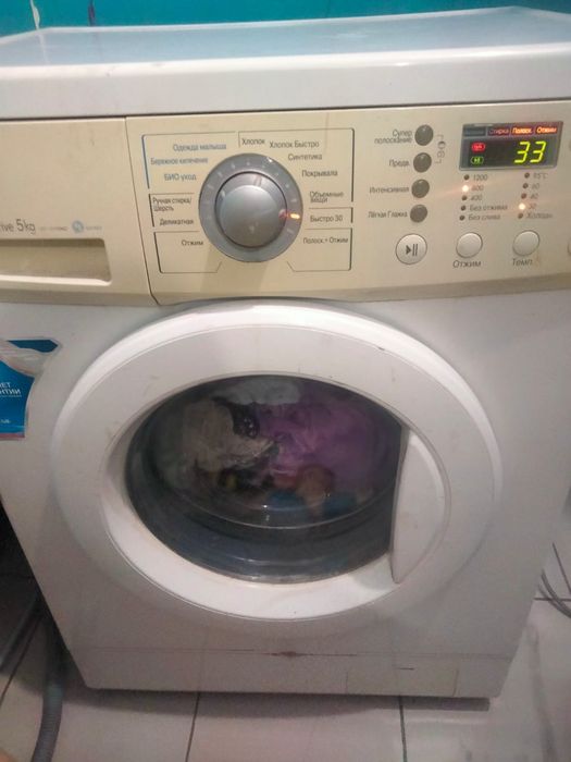 Продам стиральную машинку
