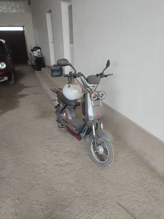 Скутер BONWI сотилади