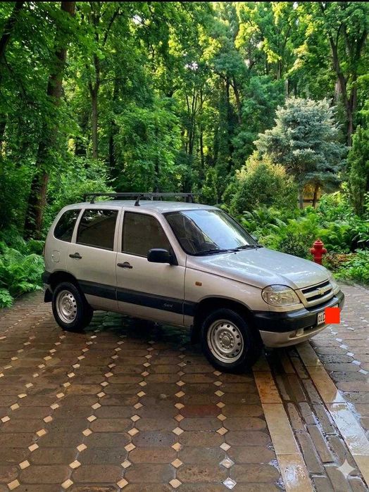 Chevrolet Niva 2003г. 80 л. с.