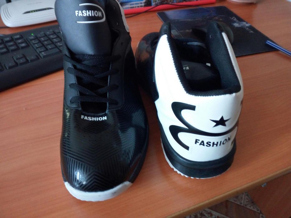 Кроссовки баскетбольные 45размер
