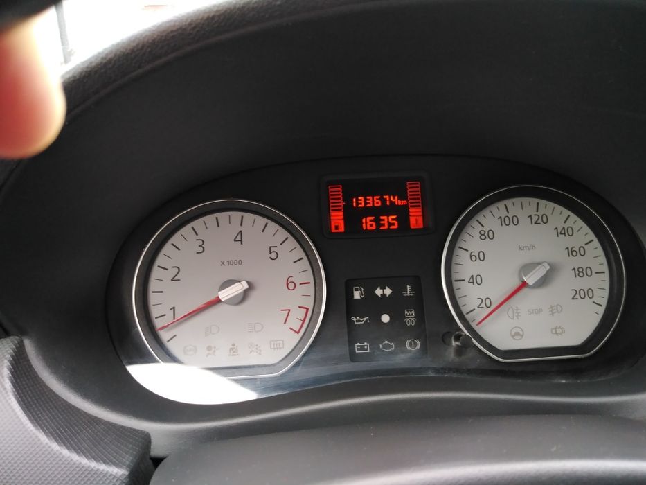 VÂND DACIA SANDERO EURO 5 ÎN stare foarte bună!