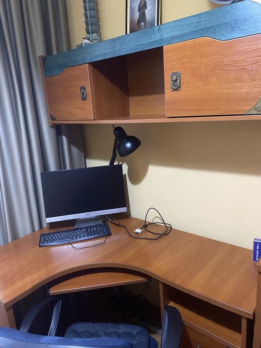 Спальный гарнитур