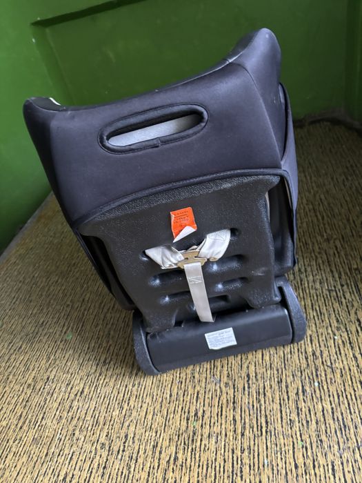 Детско столче за кола Chipolino