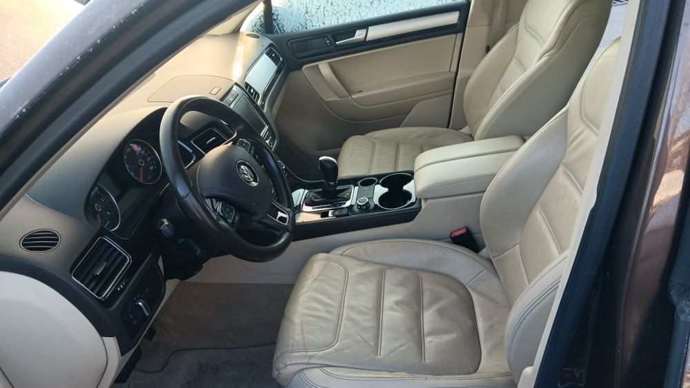 VW Touareg 3.0 V6 TDI,CRC motor 245 к.с. , ел. багажник, 60 броя на ча