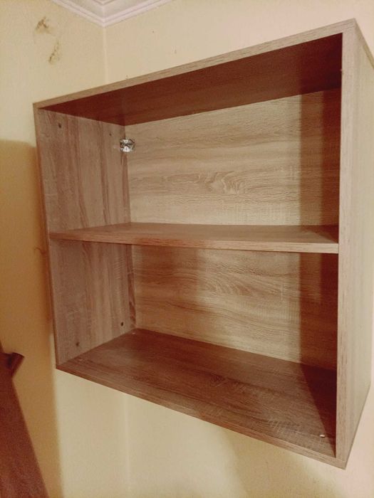 Комплект библиотека със скрин, секция и стенна етажерка.