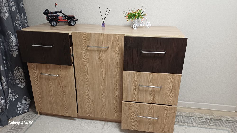 Комод продам большой