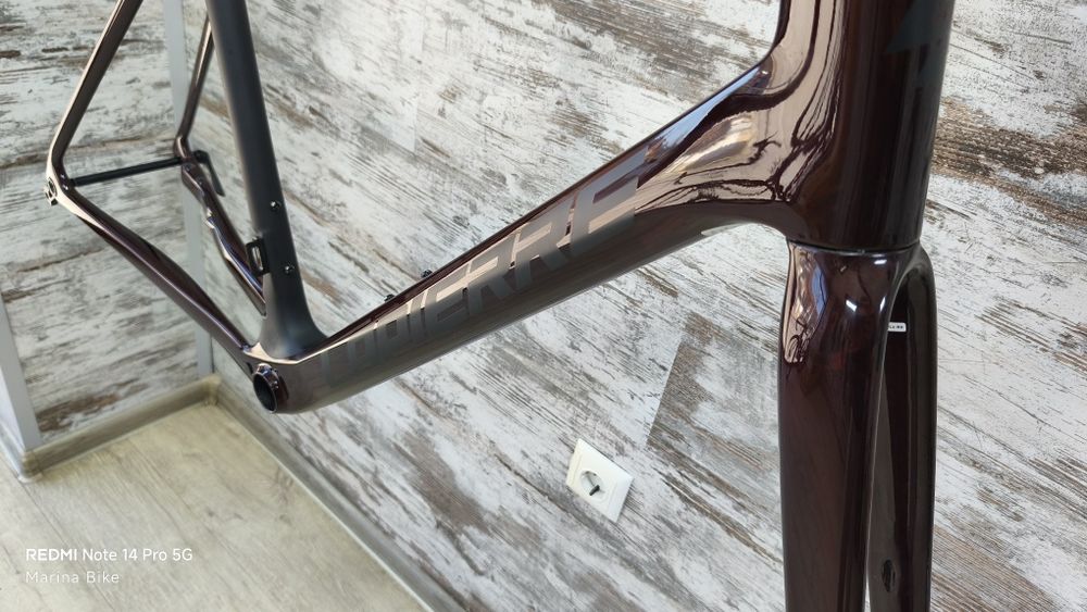 НОВ карбонов шосеен велосипед Lapierre Xelius SL 8.0 Disc | XL