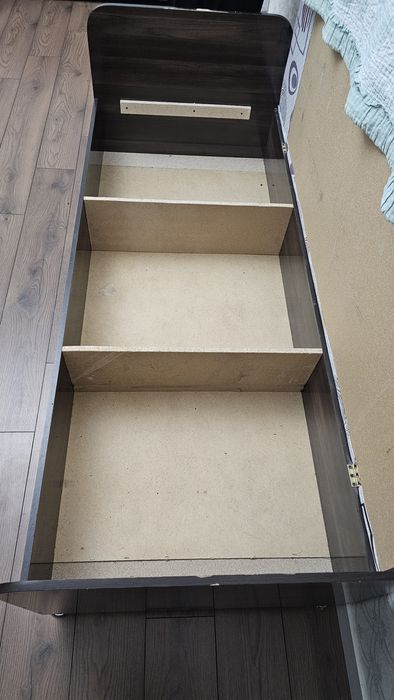 Кровать хорошем состоянии