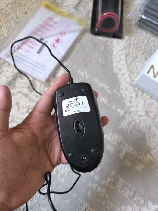 Продаю мышь genius