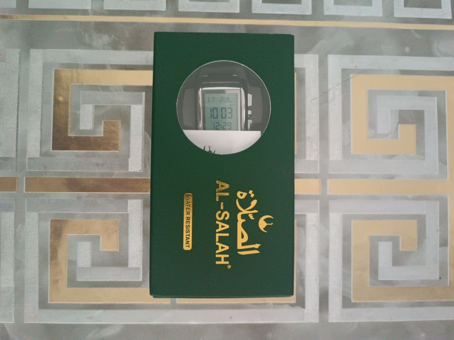 Соат "AL SALAH " номли Арабистондан олиб келинган сотилади.