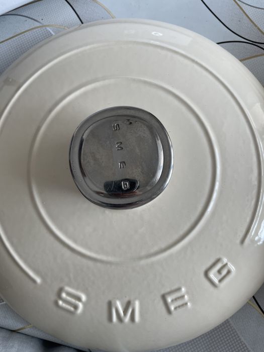 Smeg чугунная сковородка