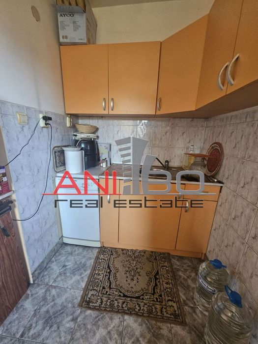 Продава се Четиристаен апартамент в Перник, Център - 95 кв.м за 1685 €/кв.м - Снимка #5