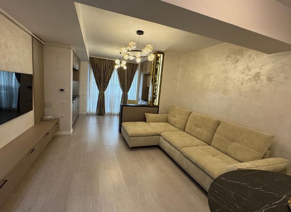 Apartament de închiriat de 2 camere ,în complex Quartz Rezidence.