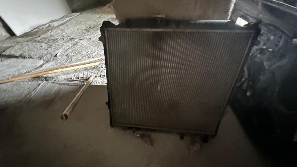 Продаются запчасти на прадо 95