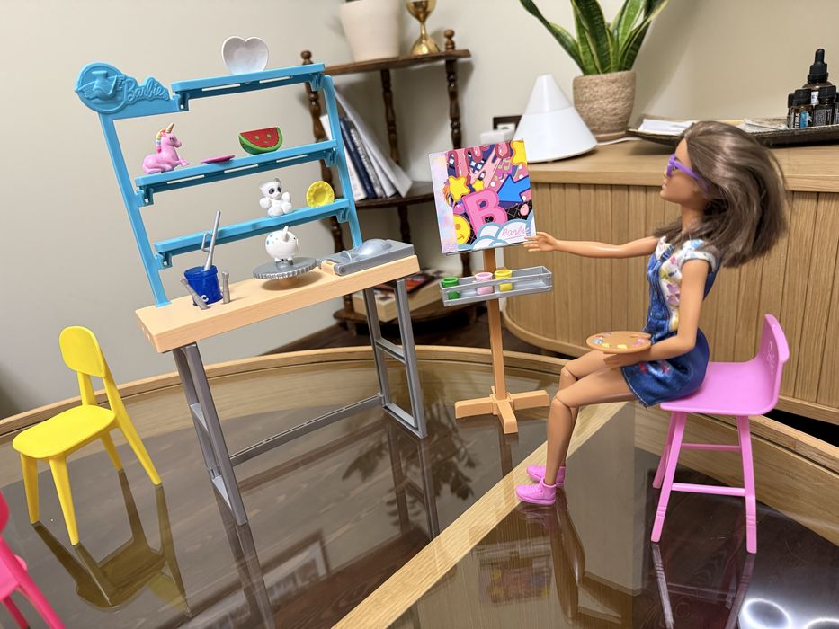 Къща за кукли Barbie с подаръци