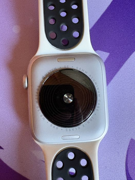 Apple watch SE 2023 (44mm)